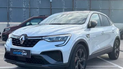 Usado Renault Arkana RS Line 145 CV (106 kW) 2022 Blanco SUV