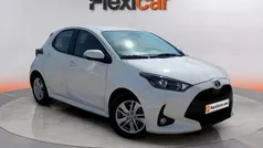 Usado 2022 Toyota Yaris Hybrid Business Edition Berlina | 14.490 € (Super precio)