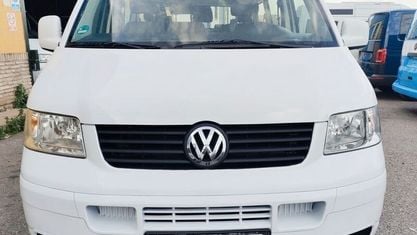 Usado VW Multivan Startline 102 CV (75 kW) 2009 Blanco Monovolumen