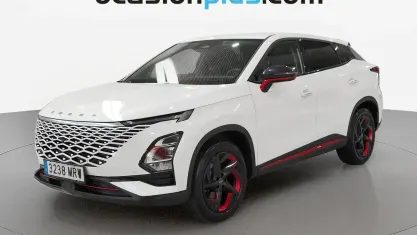 Käytetty Omoda 5 186 HP (136 kW) 2024 Valkoinen Katumaasturi