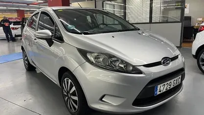 Usado 2010 Ford Fiesta Trend Utilitario | 4900 € (Buen precio)