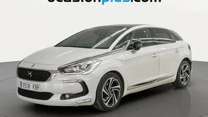 Usado DS Automobiles DS5 Style 181 HP (133 kW) 2017 Branco Citadino