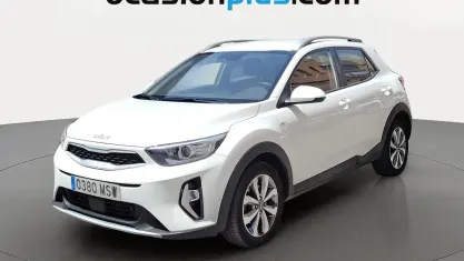 Usado Kia Stonic 100 CV (73 kW) 2024 Blanco SUV