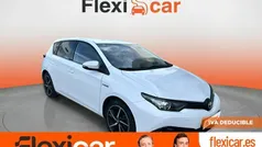 Blanco Usado 2018 Toyota Auris Hybrid Edition Berlina | 16.990 € (Precio justo)