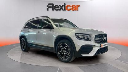 Usado Mercedes GLB200 150 CV (110 kW) 2024 Gris SUV