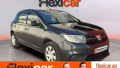 Usado Dacia Sandero Ambiance 75 CV (55 kW) 2017 Azul Utilitario