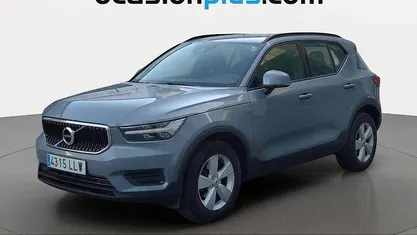 Usado Volvo XC40 Momentum 129 CV (94 kW) 2020 Gris SUV