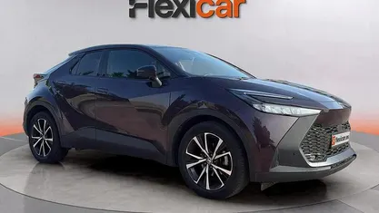 Usado Toyota C-HR Advance 140 CV (102 kW) 2024 Gris SUV