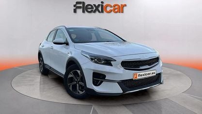 Usado Kia XCeed 120 HP (88 kW) 2022 Branco SUV