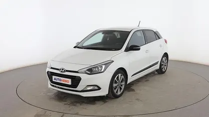 Blanco Usado 2018 Hyundai i20 GO! Utilitario | 11.799 € (Precio justo)