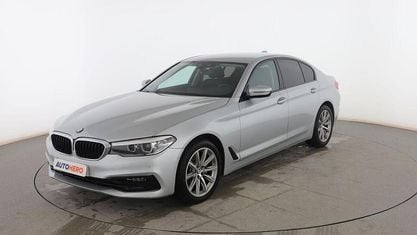 Käytetty BMW 520 Sport Line 185 HP (136 kW) 2020 Hopea Sedan