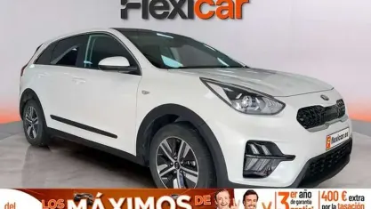 Używany Kia Niro 141 KM (103 kW) 2021 Biały SUV