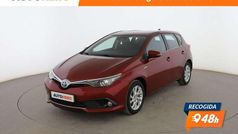 Rojo Usado 2017 Toyota Auris Hybrid Advance Utilitario | 13.499 € (Precio justo)