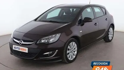 Usado 2013 Opel Astra Selective Berlina | 7099 € (Precio justo)