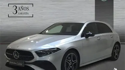 Usado Mercedes A200 AMG line 150 CV (110 kW) 2025 Gris Berlina
