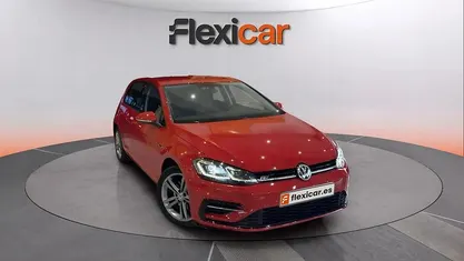 Usado VW Golf VII R-line 150 CV (110 kW) 2020 Rojo Utilitario