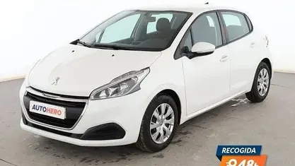 Używany Peugeot 208 Active 82 KM (60 kW) 2019 Biały Hatchback