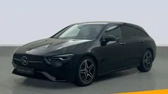 Negro Usado 2024 Mercedes CLA200 Berlina | 40.500 € (Precio justo)