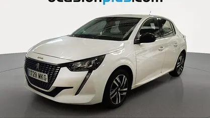 Usado 2023 Peugeot 208 Allure Utilitario | 12.355 € (Precio justo)