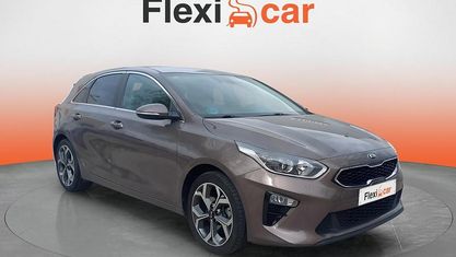 Usado Kia Ceed 140 CV (102 kW) 2019 Marrón Utilitario
