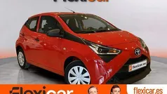 Usado 2021 Toyota Aygo X-play Utilitario | 10.690 € (Precio justo)