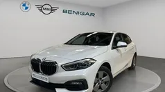 Blanco Usado 2021 BMW 118 Comfort Edition Utilitario | 22.900 € (Precio justo)