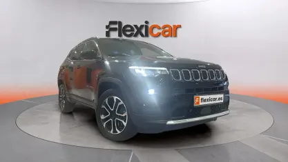 Käytetty Jeep Compass Limited 131 HP (96 kW) 2023 Valkoinen Katumaasturi