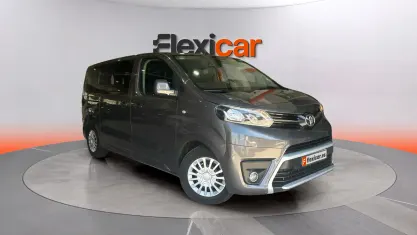 Usado Toyota Proace Verso 120 CV (88 kW) 2022 Gris Familiar