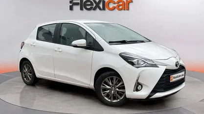 Usado Toyota Yaris Active 69 CV (50 kW) 2018 Berlina