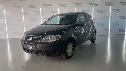 Usado Fiat Punto 90 CV (66 kW) 2004 Gris Utilitario