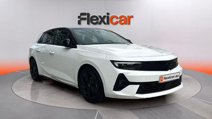 Usado Opel Astra 131 CV (96 kW) 2023 Blanco Familiar