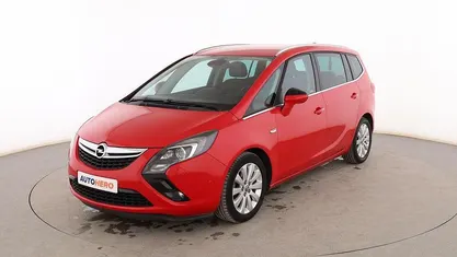 Usado Opel Zafira Tourer Excellence 140 CV (102 kW) 2016 Rojo Monovolumen