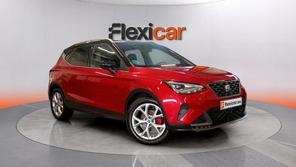 Usado Seat Arona FR 150 CV (110 kW) 2023 Rojo SUV