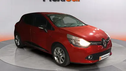 Usado 2016 Renault Clio IV LIMITED Berlina | 7490 € (Buen precio)