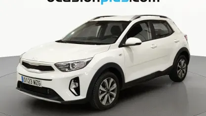 Usado Kia Stonic 101 CV (74 kW) 2025 Blanco SUV