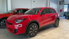Rojo Nuevo 2025 Fiat 600 Red SUV | 25.490 € (Precio justo)