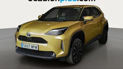 Oro Usado 2024 Toyota Yaris Cross Active SUV | 22.264 € (Precio justo)