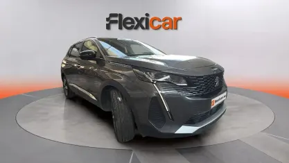 Usado Peugeot 5008 Allure 131 CV (96 kW) 2024 Gris SUV