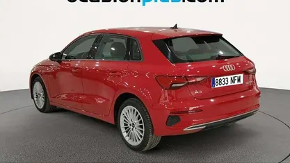 Rojo Usado 2023 Audi A3 Sportback Advanced Utilitario | 21.173 € (Buen precio)