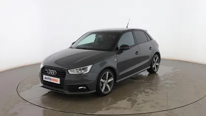 Gris Usado 2018 Audi A1 Sportback Attraction Utilitario | 16.999 € (Precio justo)