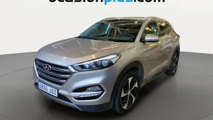 Käytetty Hyundai Tucson 136 HP (100 kW) 2016 Valkoinen Katumaasturi
