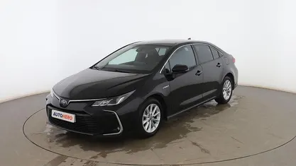 Usado Toyota Corolla Active 122 CV (89 kW) 2020 Negro Berlina
