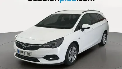 Usado Opel Astra GS Line 110 CV (80 kW) 2021 Blanco Familiar