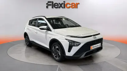 Usado Hyundai Bayon 101 CV (74 kW) 2023 Blanco SUV