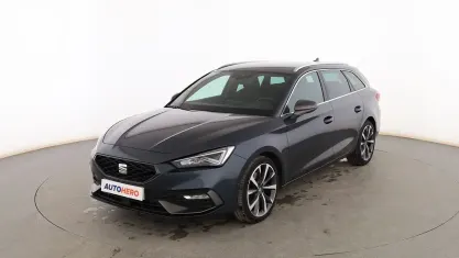 Usado Seat Leon FR 150 CV (110 kW) 2021 Gris Familiar