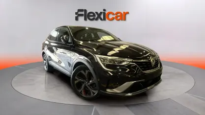 Usado Renault Arkana RS Line 140 CV (102 kW) 2021 Negro SUV