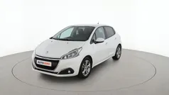 Blanco Usado 2016 Peugeot 208 Active Utilitario | 8799 € (Buen precio)
