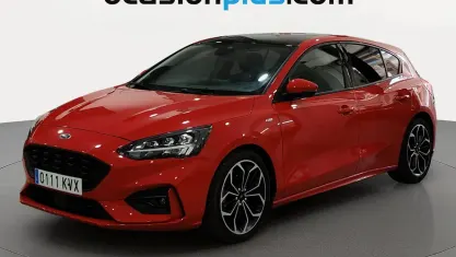 Usado Ford Focus ST-Line 150 CV (110 kW) 2019 Rojo Utilitario
