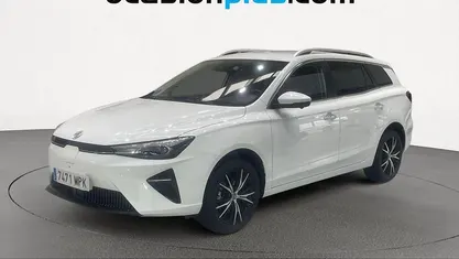 Blanco Usado 2024 MG MG5 EV Long Range Luxury Familiar | 25.182 € (Buen precio)
