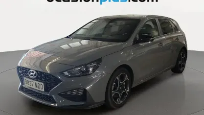Usado Hyundai i30 N Line 120 CV (88 kW) 2022 Gris Utilitario